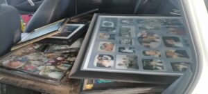 photos in thee car coming to the studio