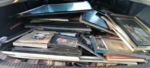 photos in thee car coming to the studio